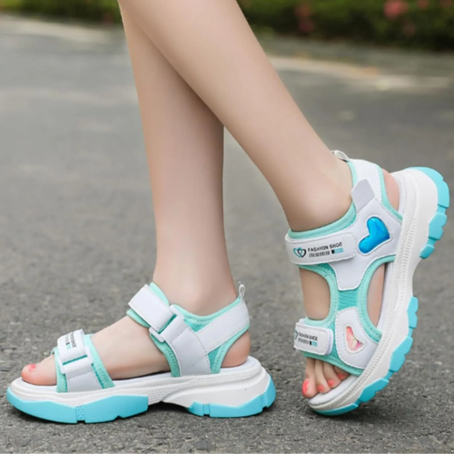 2024 New Shoes Girls Kids Shoes Casual Flat Sandals Fashion Soft Sole Outdoor Beach Sandals Infant Shoes