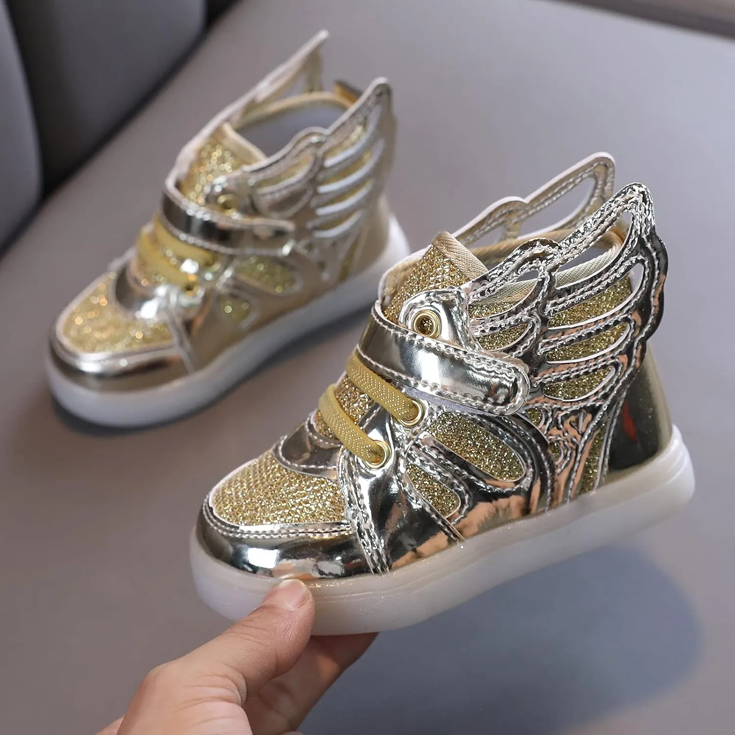 Baby Girls Led Light Sneakers Bling Luminous Sport Shoes Mesh Breathable Shiny Tennis Shoes with Angel ings