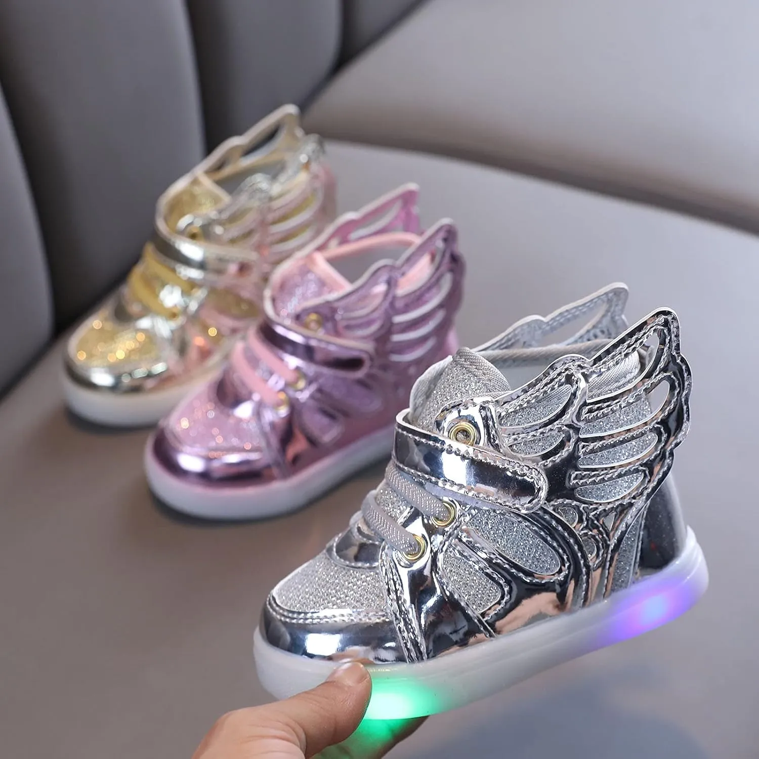 Baby Girls Led Light Sneakers Bling Luminous Sport Shoes Mesh Breathable Shiny Tennis Shoes with Angel ings