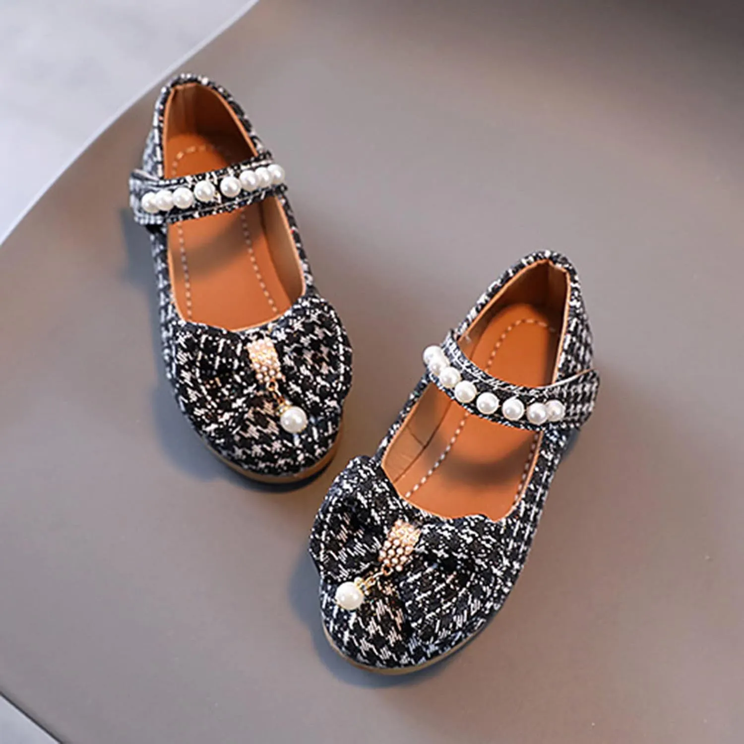 Children Flat Sole Shoes Girls Shoes Sandal Flower Bow Tie Shoes Hollow Flower Sandals Soft Sole Princess Shoes