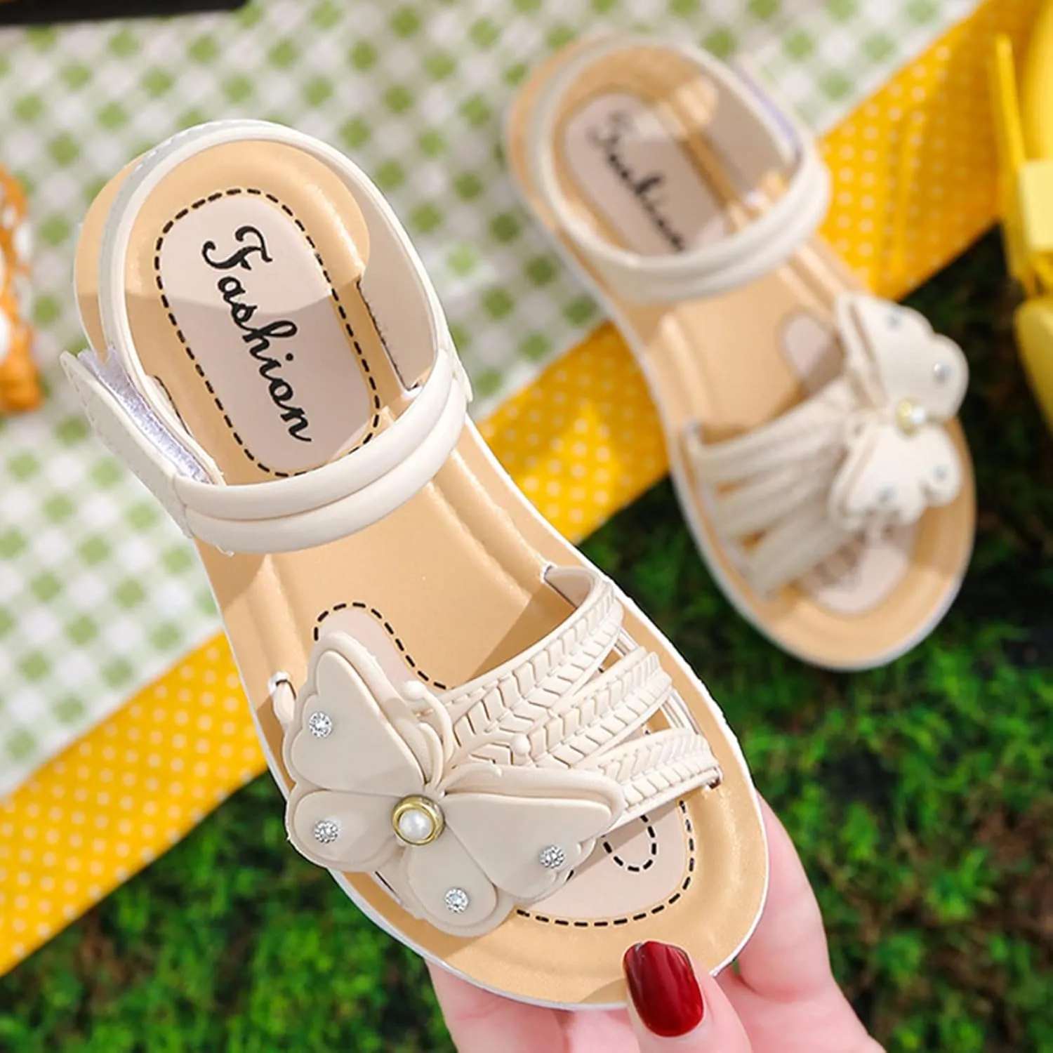 Children Shoes Girls Sandals Summer New Soft Sole Non Slip Comfortable Fashion Princess Shoes Baby Girl Sandals (White, 3-3.5 Years Toddler)