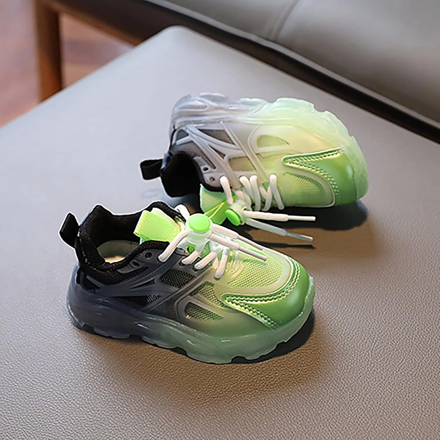Children's Sneakers Color Gradient LED Light Shoes Dad Shoes Soft Soles Infant Tennis Shoes Size 4