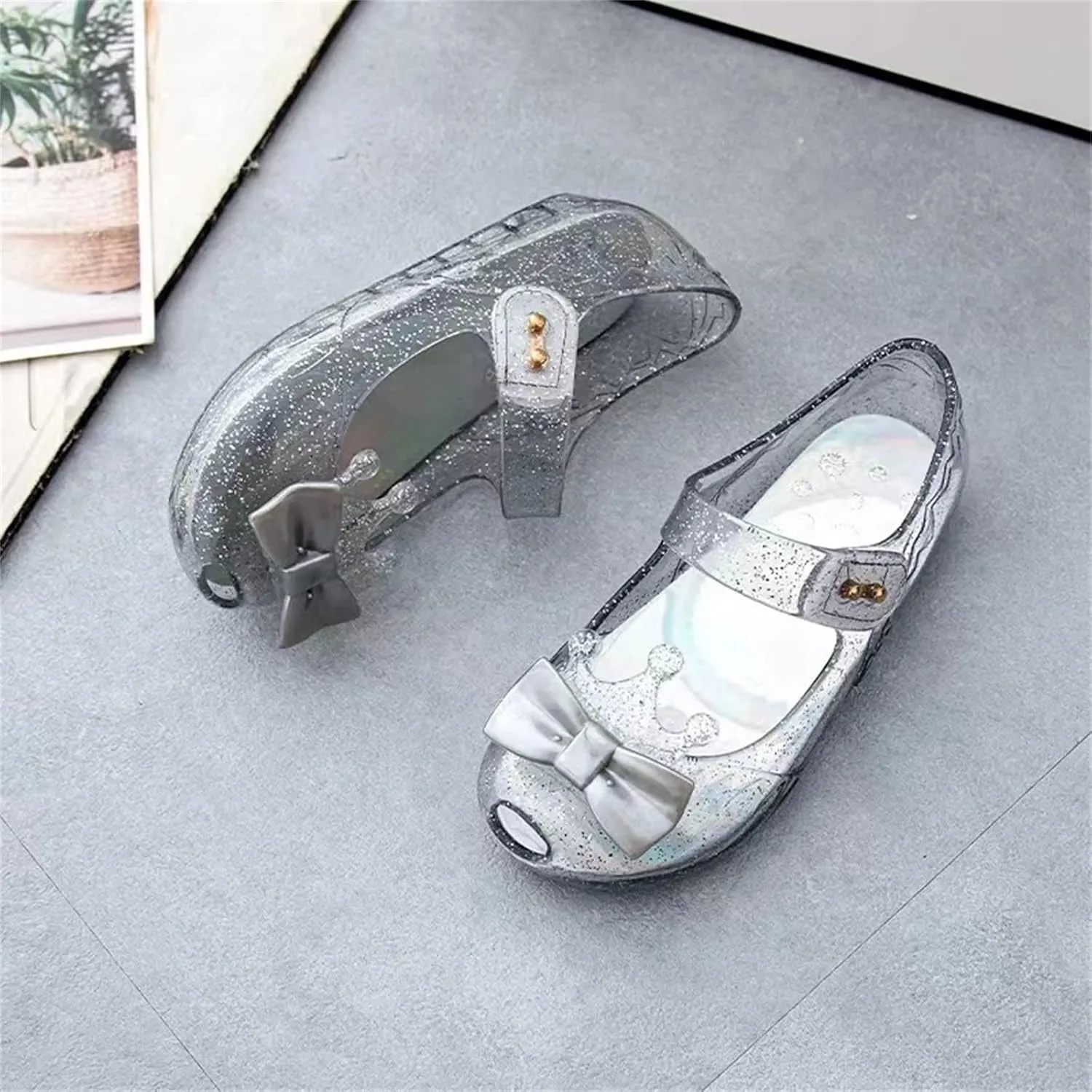 Girl Rubber Shoes Girls Shoes Crown Flash Diamond Crystal Soft Sole Non Slip Sandals Jelly Black Baby Sneaker
