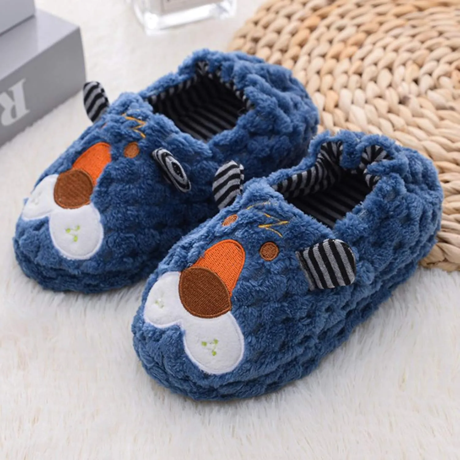 Girls Infant Soft-Soled Shoes Toddler Cartoon Slippers Baby Boys Warm Kids Baby Shoes Wide Toe