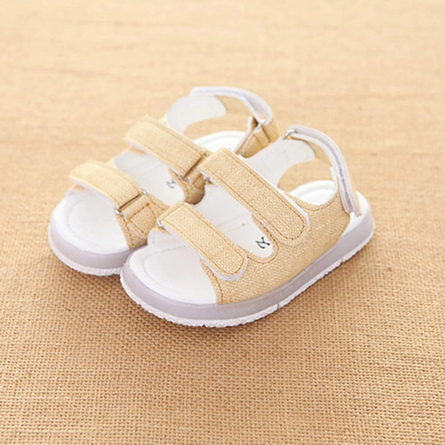 Light Up Sandals for Baby First Walking Shoes Beach Sneakers with LED Lights Boys Girls Summer Sandals Outdoor Shoes