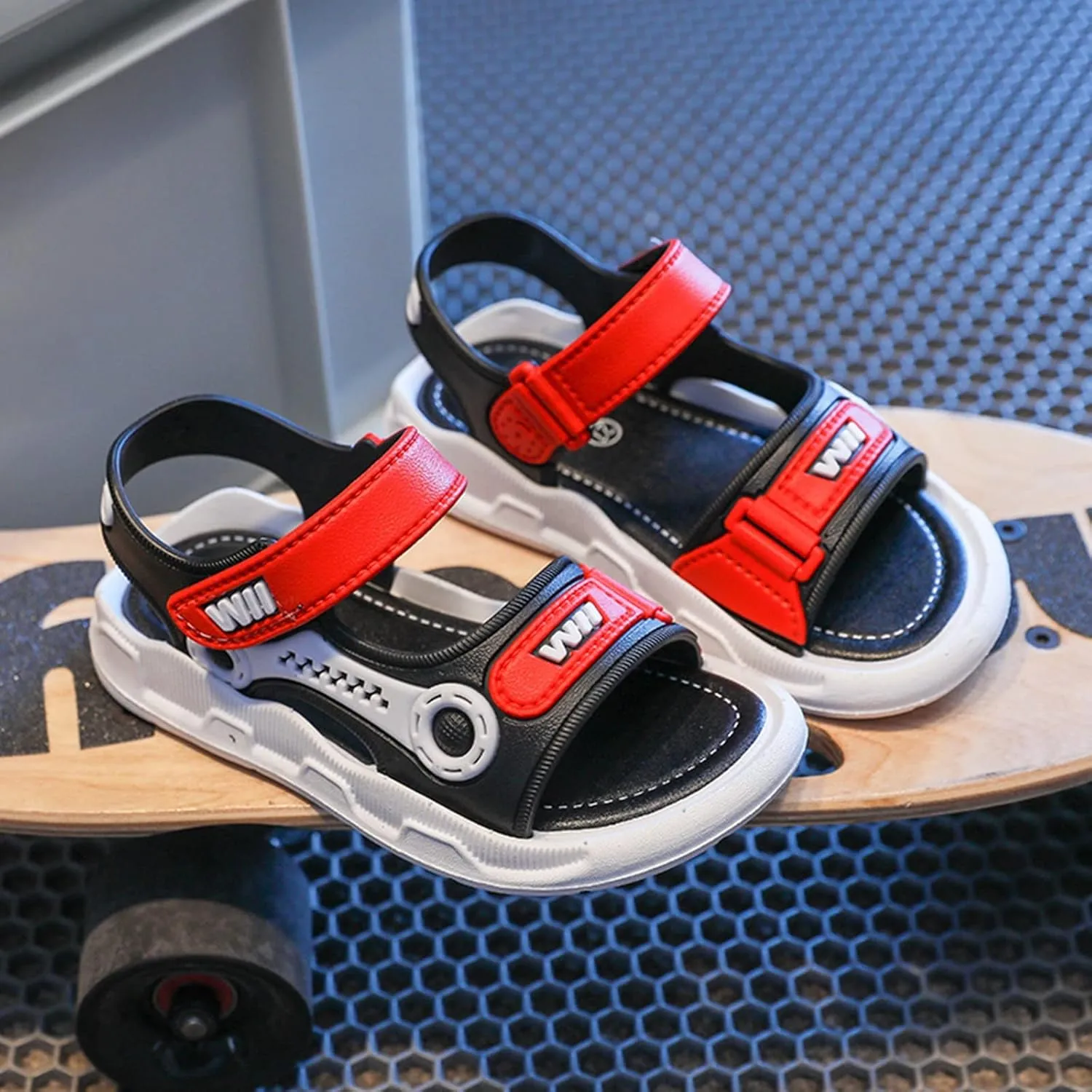 Summer Boys Rubber Bottom Non Slip Sandals Baby Cartoon Adjustable Design Shoes Fashion Sandals for Kids