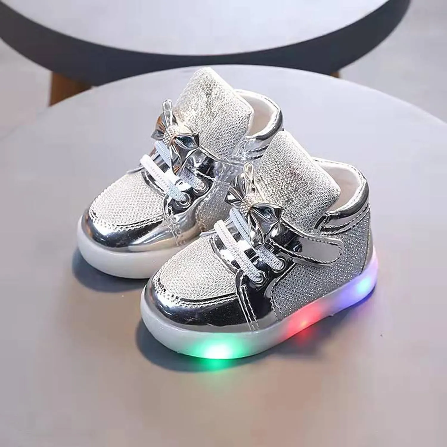 Toddler Kids Light Up Shoes Fashion LED Light Baby Shoes Casual Children Shoes Boys Girls Fashion Tennis Sneakers